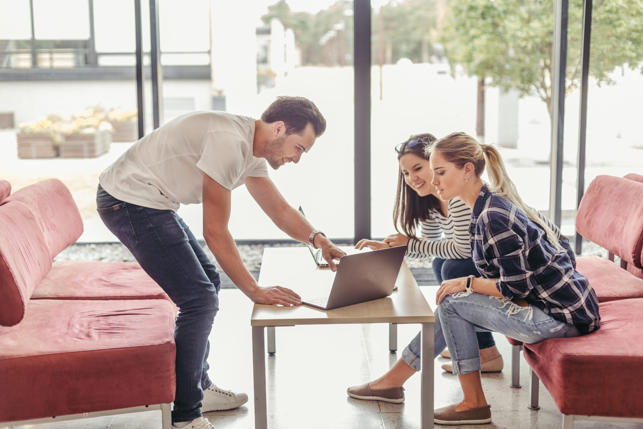 Psychology of Office Furniture